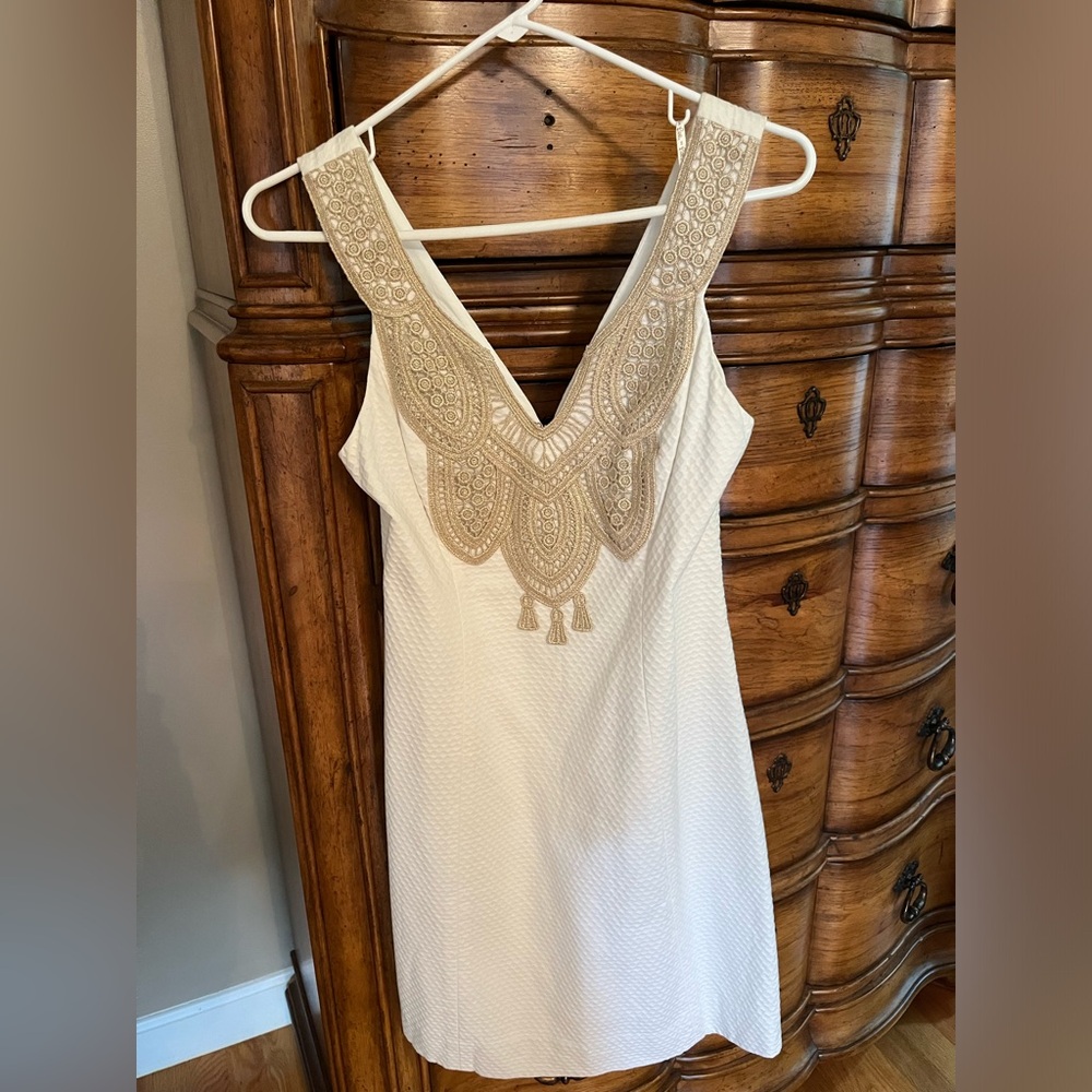 Lilly Pulitzer Dress white and gold size 2, like new!